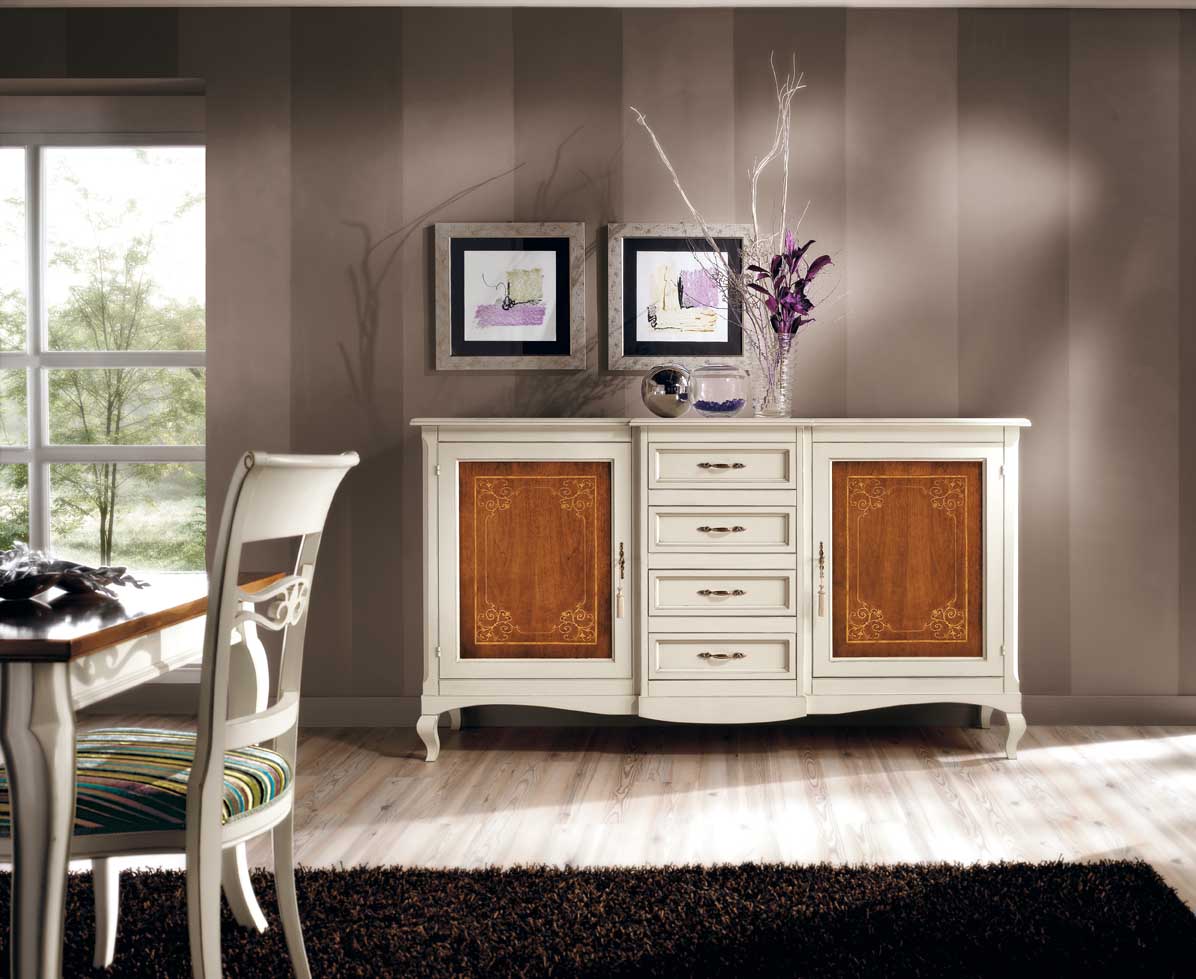 Credenza con bugne a intarsio floreale